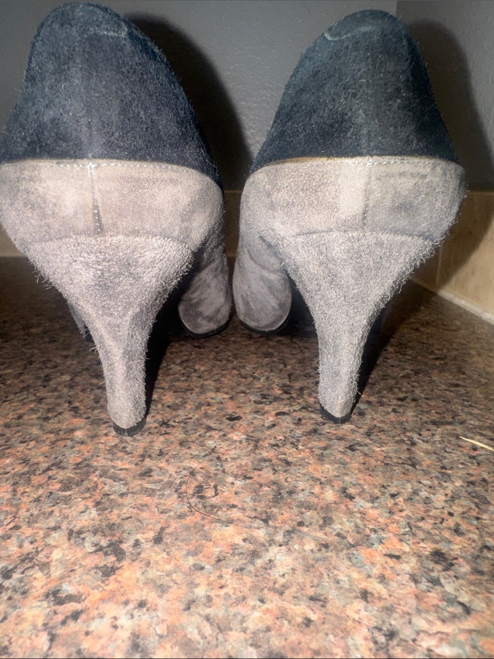 Yves Saint Laurent vintage Black Suede Pointed kitten heels EUC - Picture 5 of 7